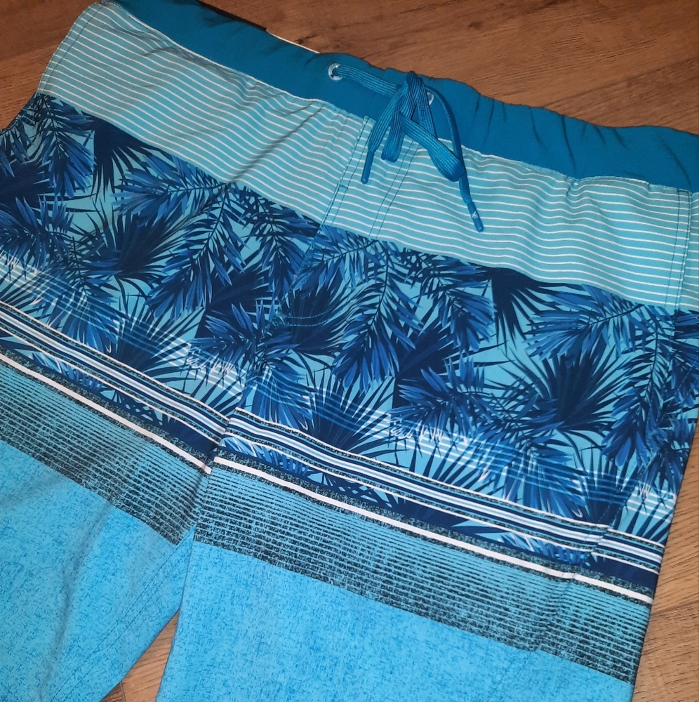 Zeroxposur Swim trunks NWT! Men's Size Large